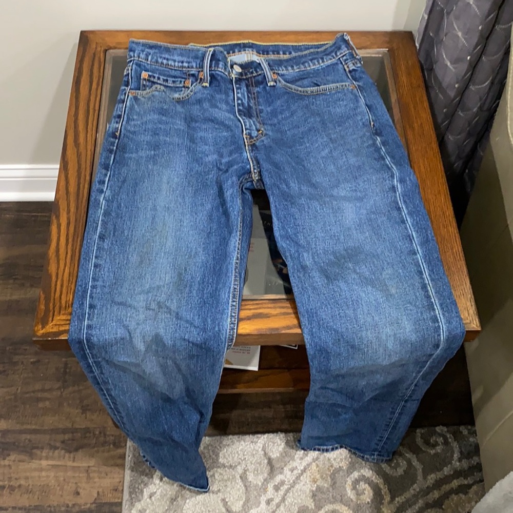 Levi Blue Jeans - waist 32